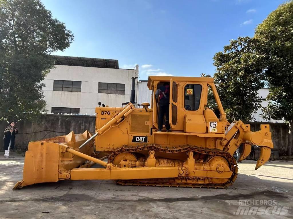 CAT D 7 G ブルドーザー