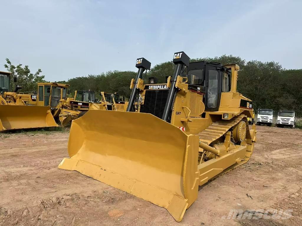 CAT D8R ブルドーザー