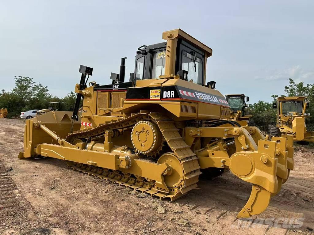 CAT D8R ブルドーザー