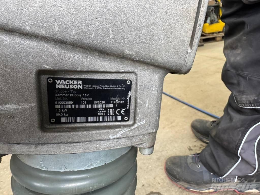 Wacker Neuson BS50-2 タンパ/転圧バイブレータ