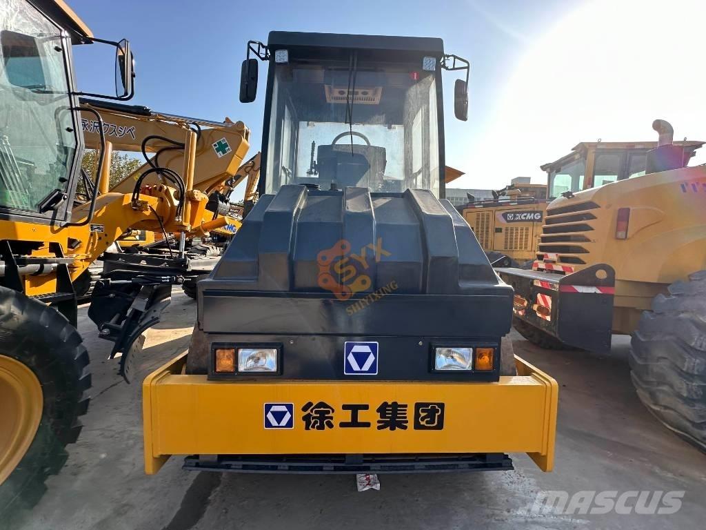 XCMG XD 103 ソイルコンパクター