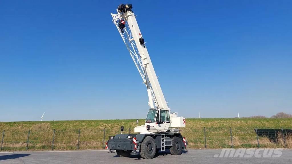 Terex RC30 ラフテレーンクレーン
