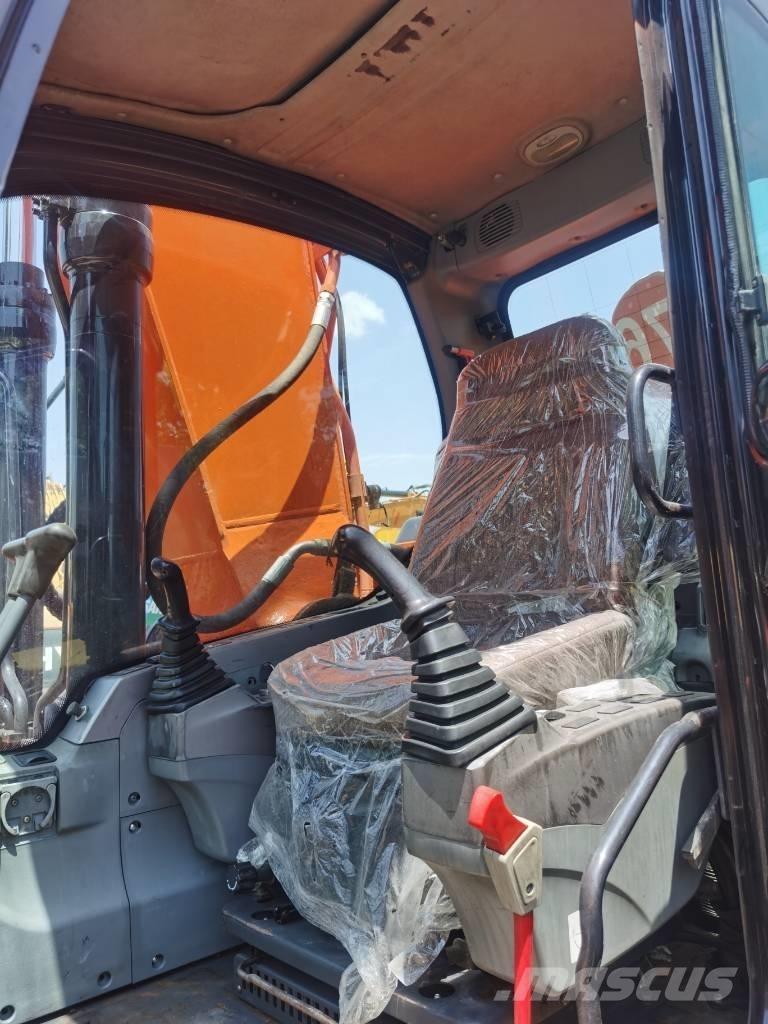 Doosan DX 225 LC 大型油圧ショベル12t以上（パワーショベル・ユンボ）