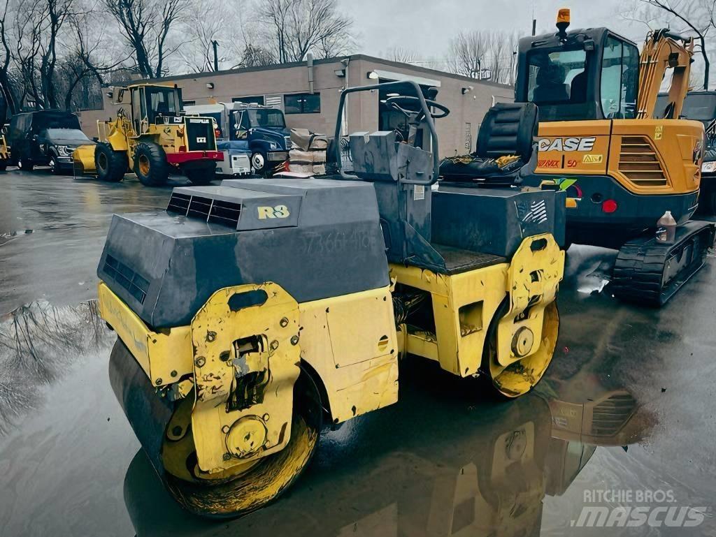Bomag BW 100 AD-3 タンデムローラ