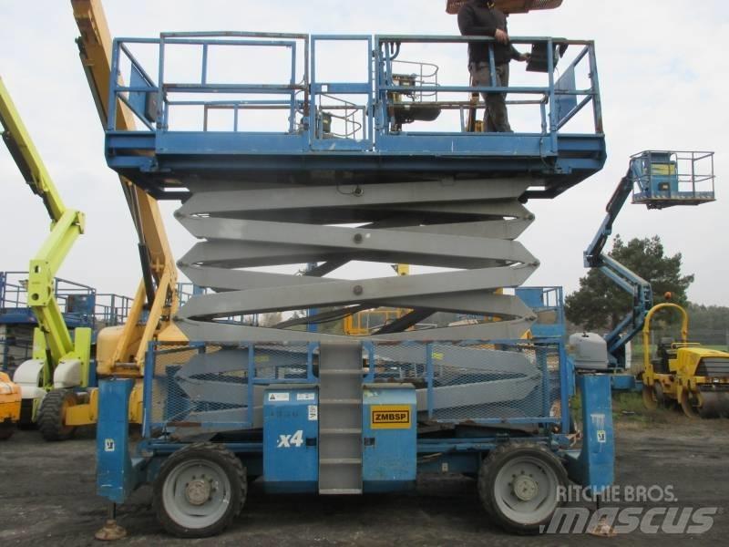 Genie GS 5390 RT シザースリフト