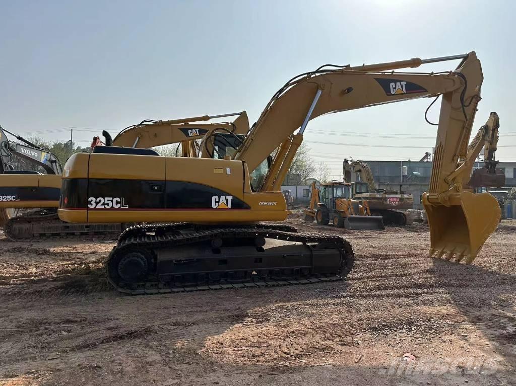 CAT 325 CL 大型油圧ショベル12t以上（パワーショベル・ユンボ）