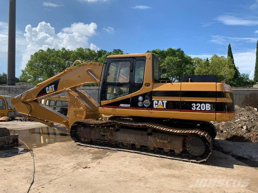 CAT 320BL 大型油圧ショベル12t以上（パワーショベル・ユンボ）