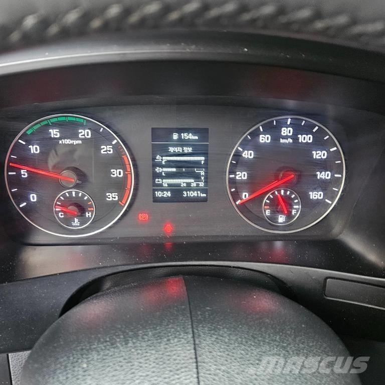 Horyong SKY320 トラック高所作業車