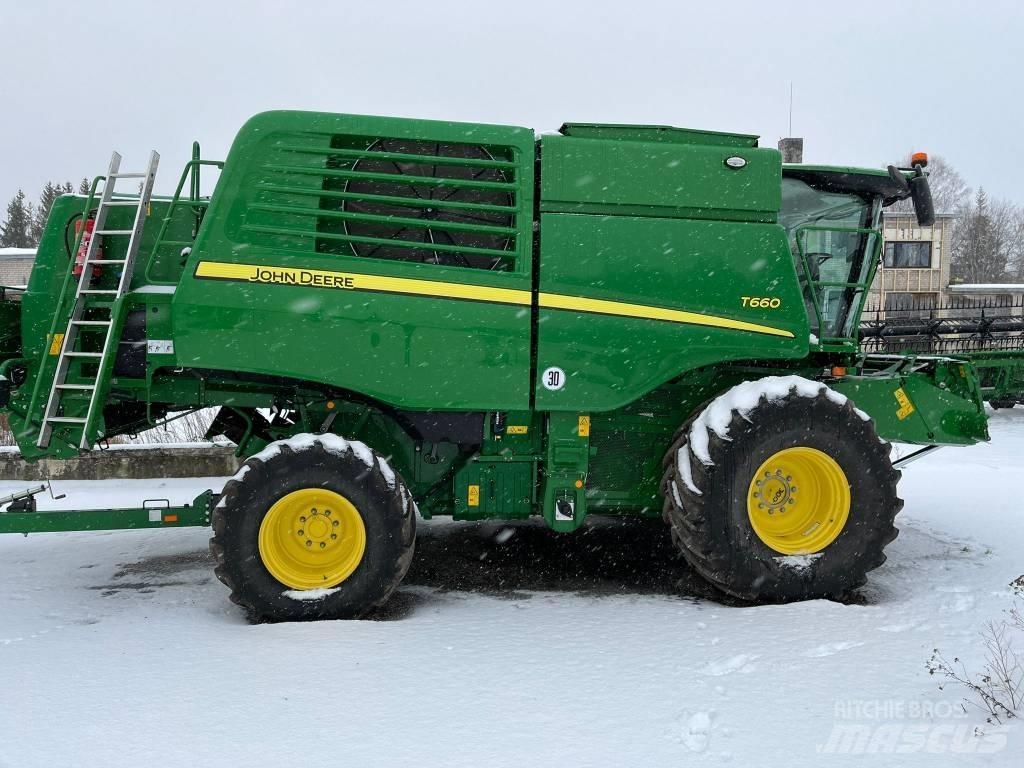 John Deere T 660 コンバイン
