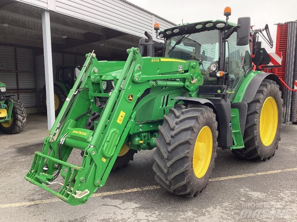 John Deere 6155R トラクター