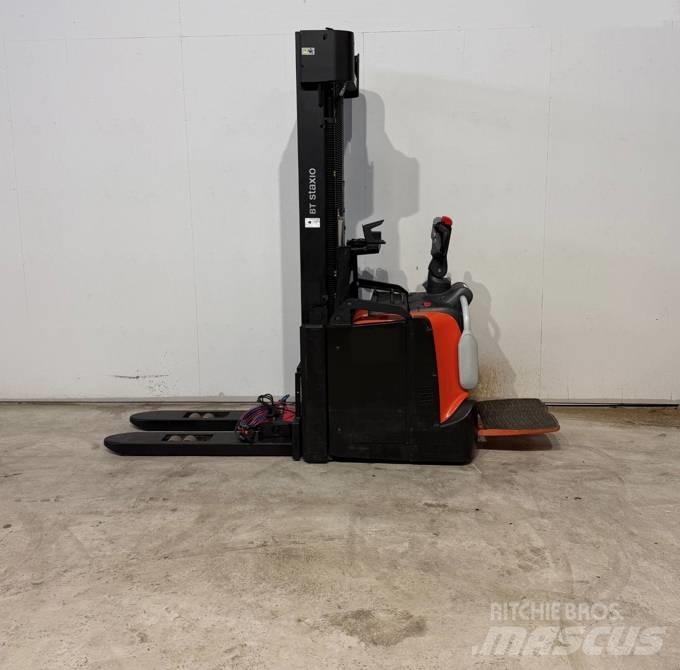 BT truck SPE 140L ウォーキンフォークリフト