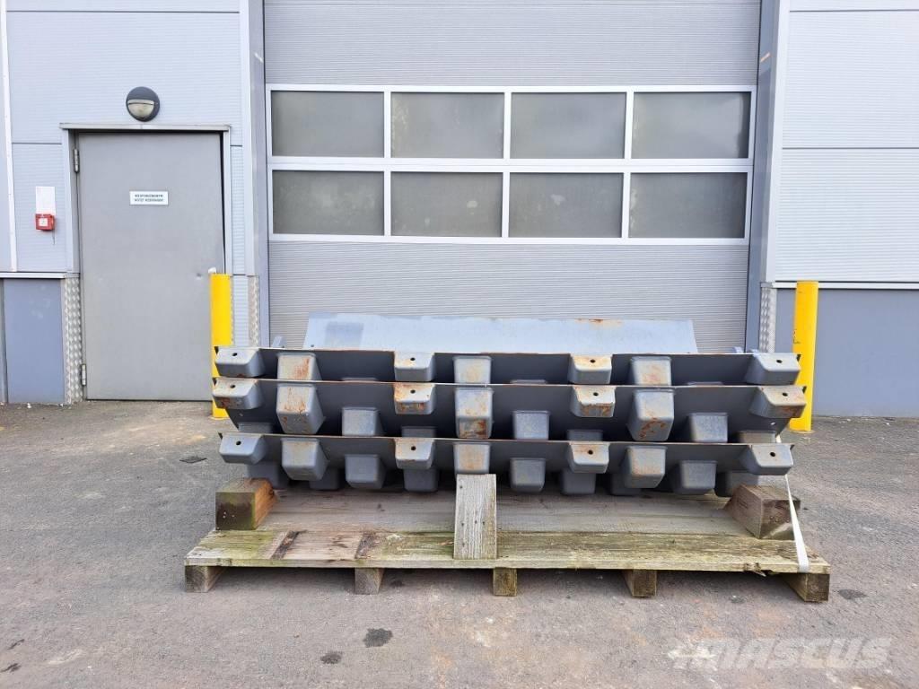 Hamm HC 130i 無限軌道、クローラ、履帯