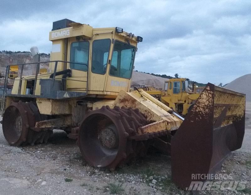Bomag BC 771 RB 廃棄物コンパクター