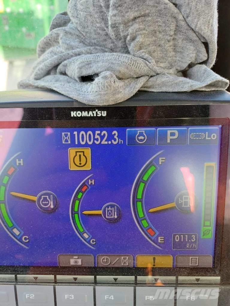 Komatsu PC 210 LC-10 大型油圧ショベル12t以上（パワーショベル・ユンボ）