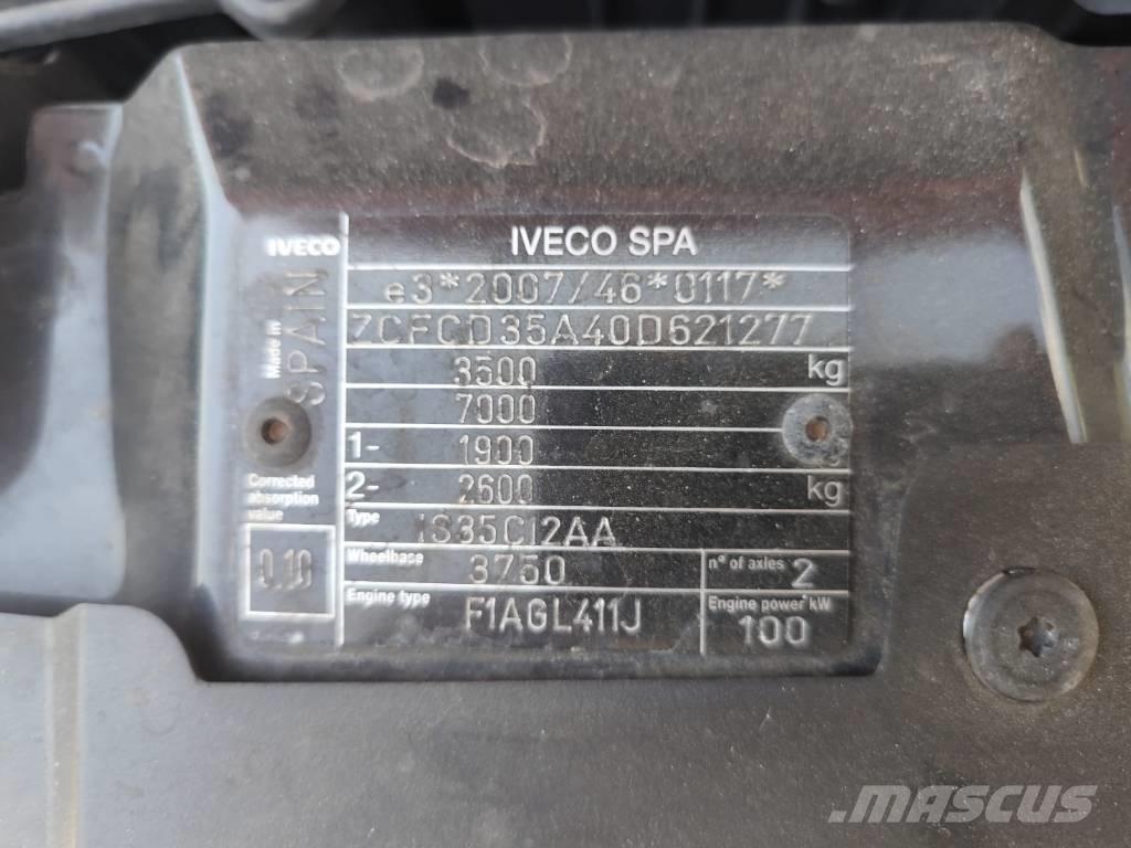 Iveco Daily 35-140 クレーントラック、ユニック車