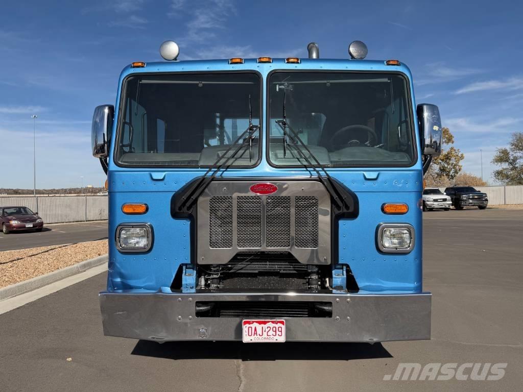 Peterbilt 320 ケーブルリフト着脱式トラック