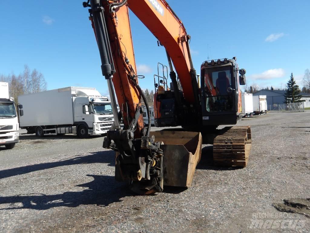 Doosan DX 235 LCR 大型油圧ショベル12t以上（パワーショベル・ユンボ）