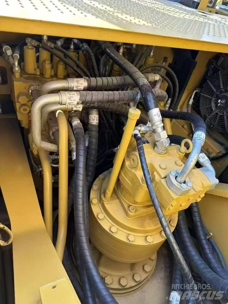 CAT 330 D2 L 大型油圧ショベル12t以上（パワーショベル・ユンボ）