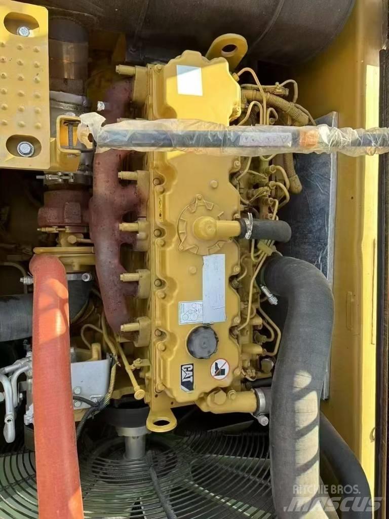 CAT 330 D2 L 大型油圧ショベル12t以上（パワーショベル・ユンボ）