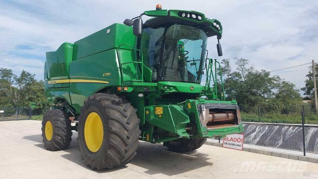John Deere S770i コンバイン
