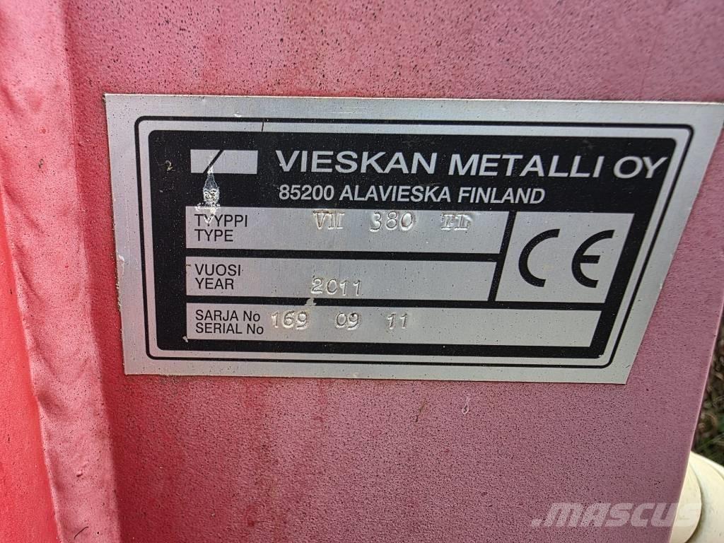 VM Peltolana Pl380 土掻き機