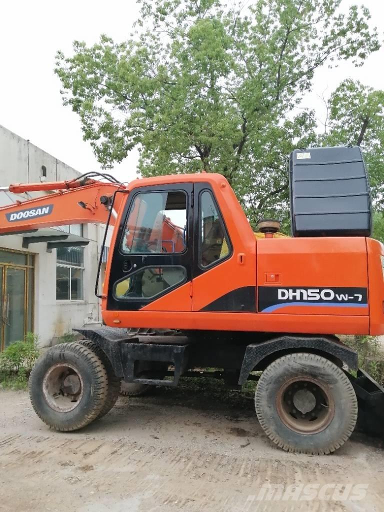 Doosan DH 150 W-7 大型油圧ショベル12t以上（パワーショベル・ユンボ）