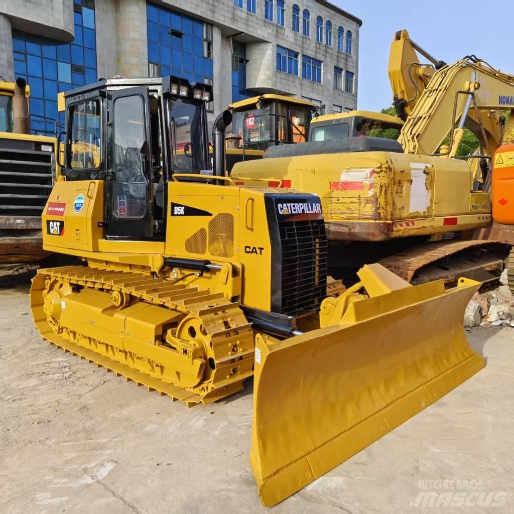 CAT D 5 K ブルドーザー