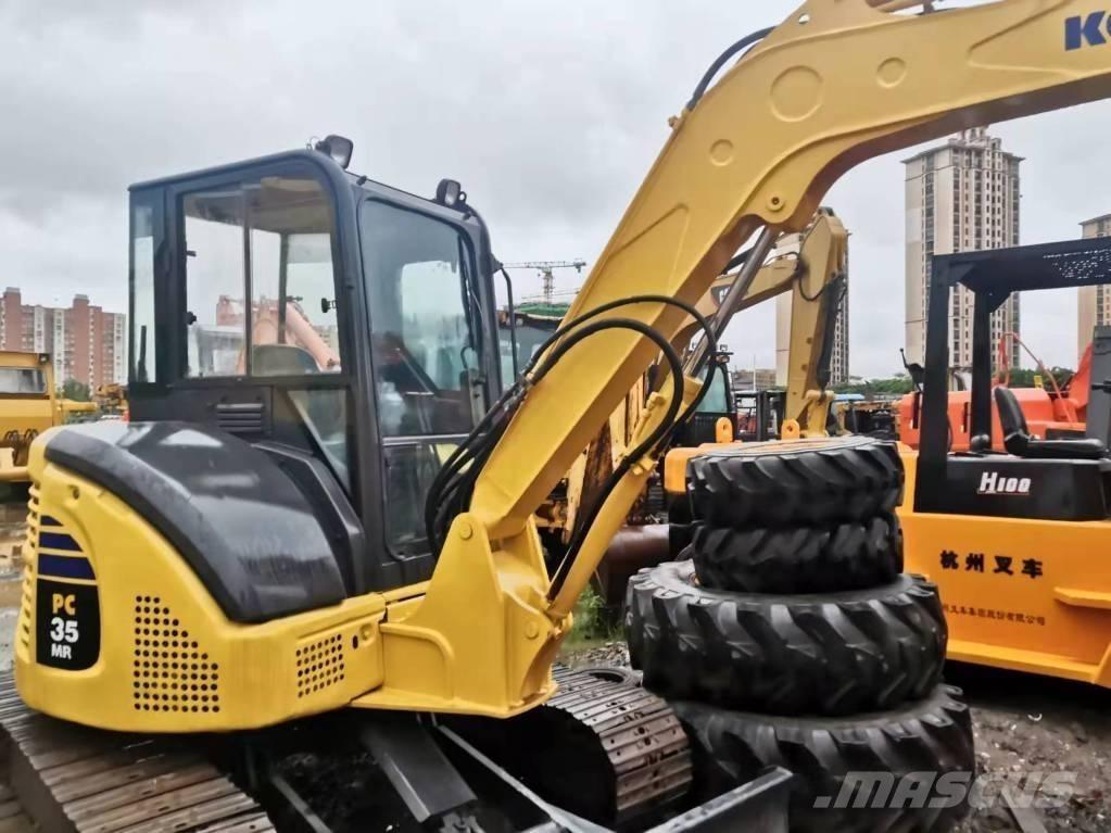 Komatsu PC 35 ミニ油圧ショベル 7t以下（ミニユンボ・ミニディガー）