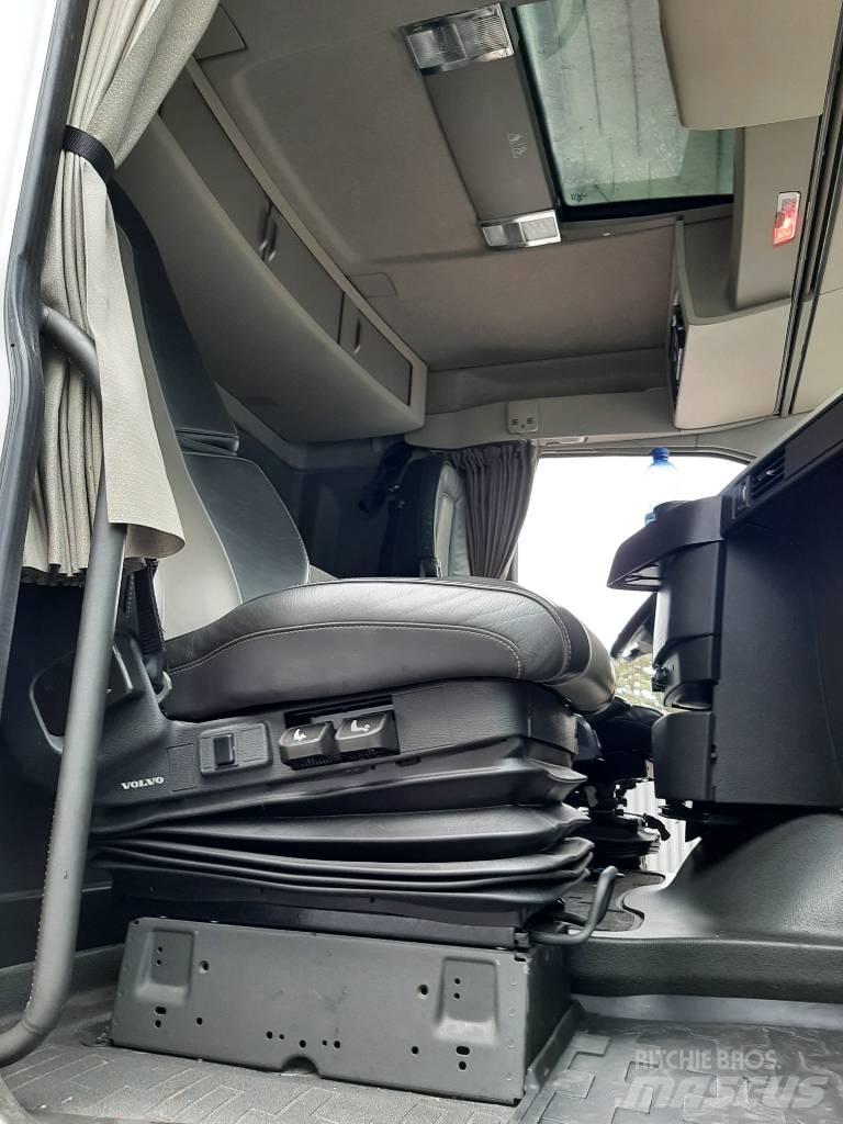 Volvo FH 13 冷凍冷蔵車