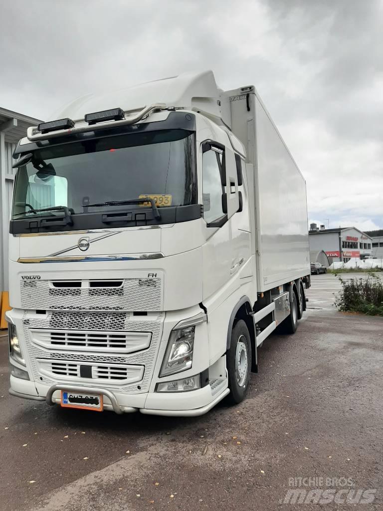 Volvo FH 13 冷凍冷蔵車