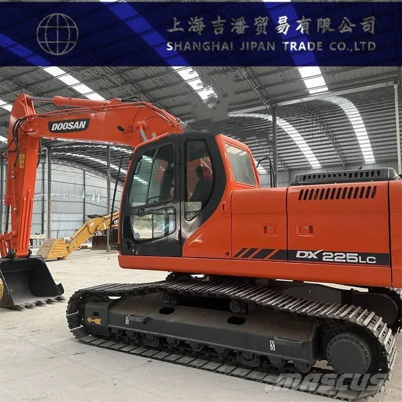 Doosan DX 225 LC SLR 大型油圧ショベル12t以上（パワーショベル・ユンボ）