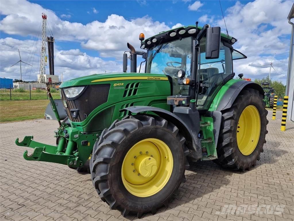 John Deere 6145R トラクター