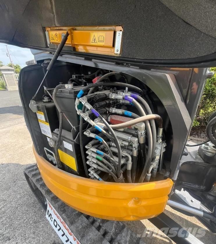 Kato HD27V4 中型油圧ショベル 7ｔ-12ｔ（ユンボ・パワーショベル・バックホー）