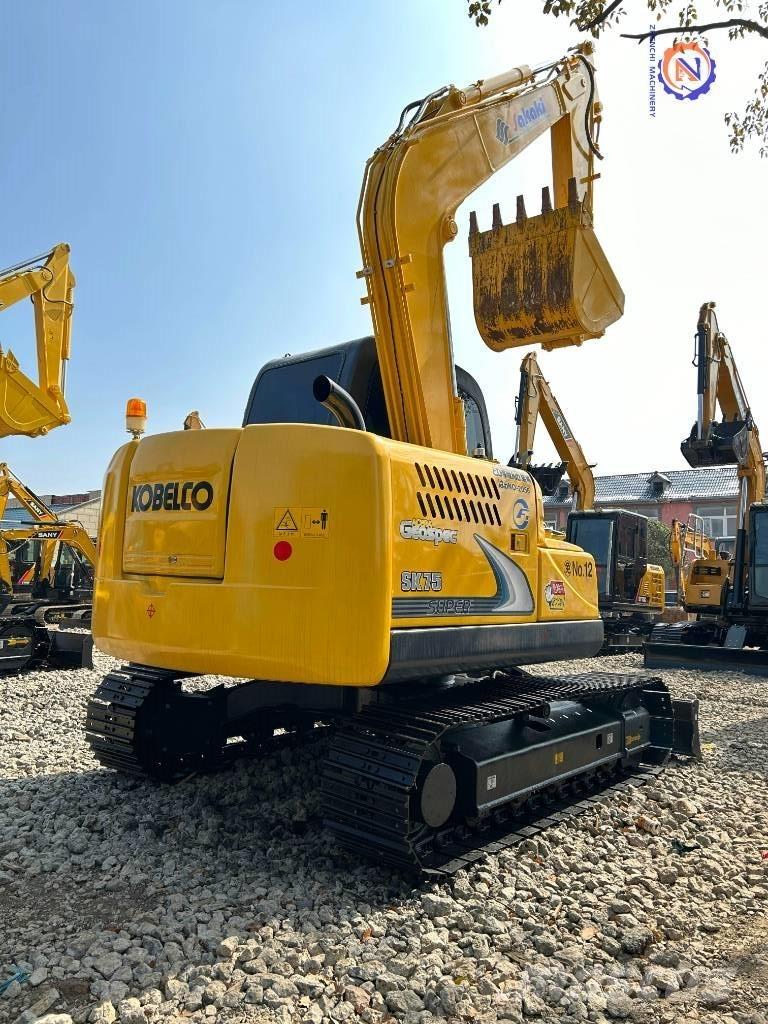 Kobelco SK 75 中型油圧ショベル 7ｔ-12ｔ（ユンボ・パワーショベル・バックホー）