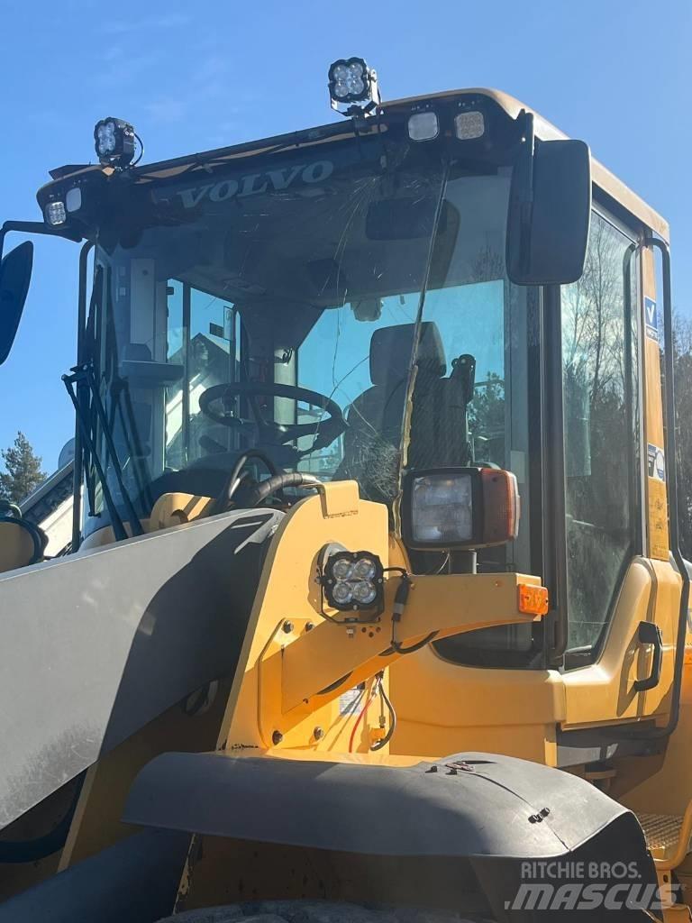 Volvo L 110 F ホイールローダー・タイヤショベル