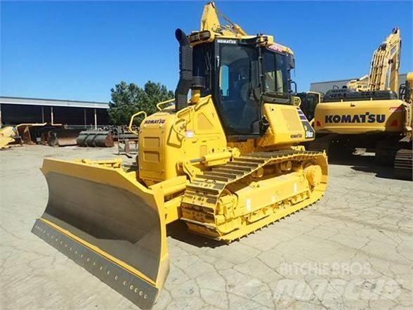 Komatsu D51EXi-24 ブルドーザー