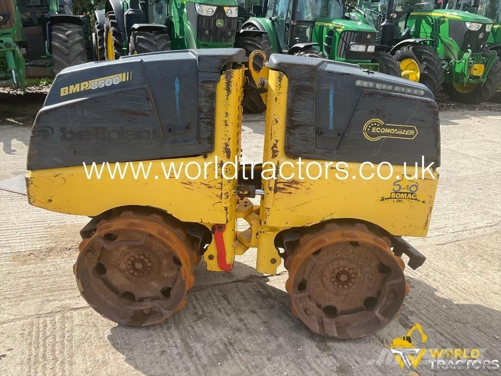 Bomag BMP 8500 プレートコンパクター