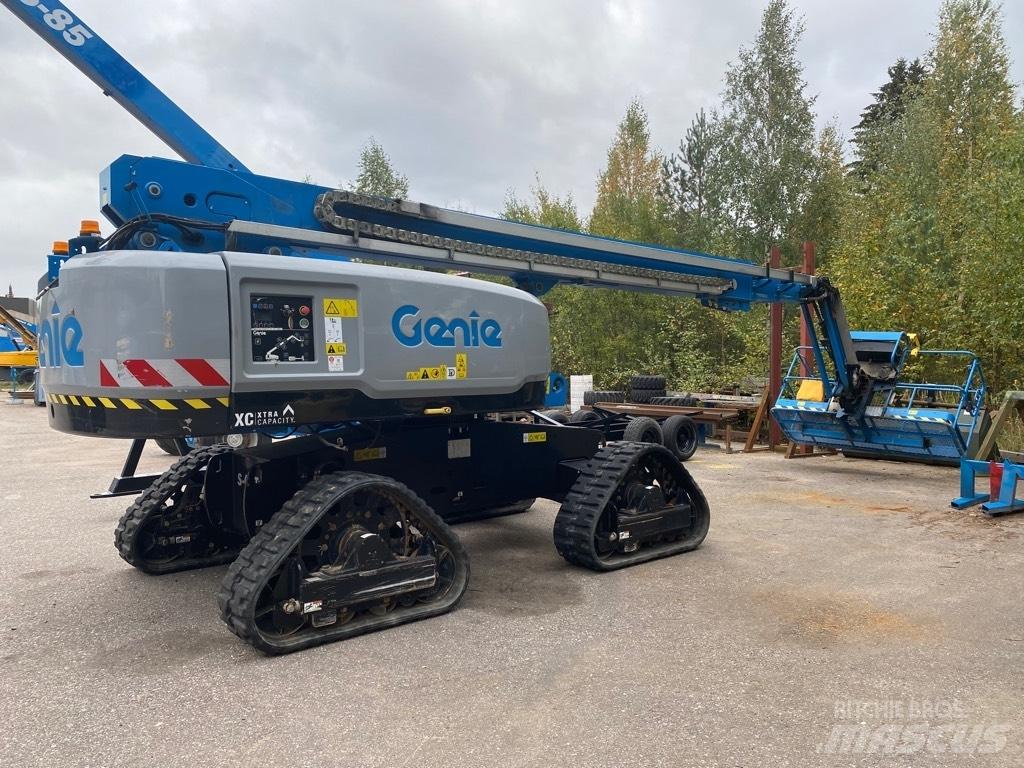 Genie S 65 xc TRAX ブームリフト　屈伸型