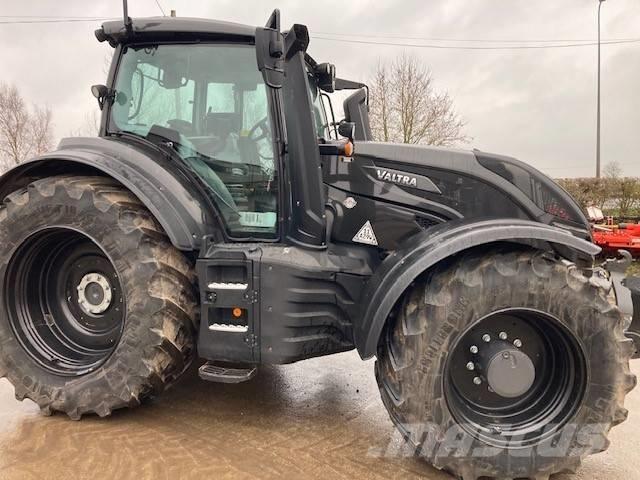 Valtra T 254 V トラクター