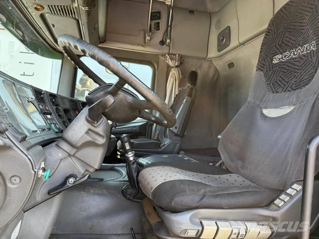 Scania 144 460 中古トラクターヘッド | トレーラーヘッド
