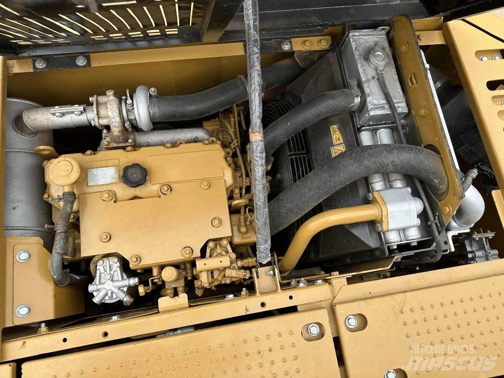 CAT 312D2GC 大型油圧ショベル12t以上（パワーショベル・ユンボ）