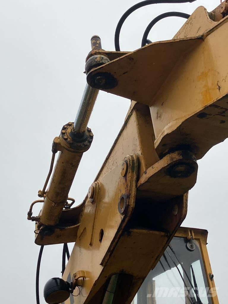 Liebherr A 901 C ホイール式油圧ショベル（パワーショベル・ユンボ・バックホー）