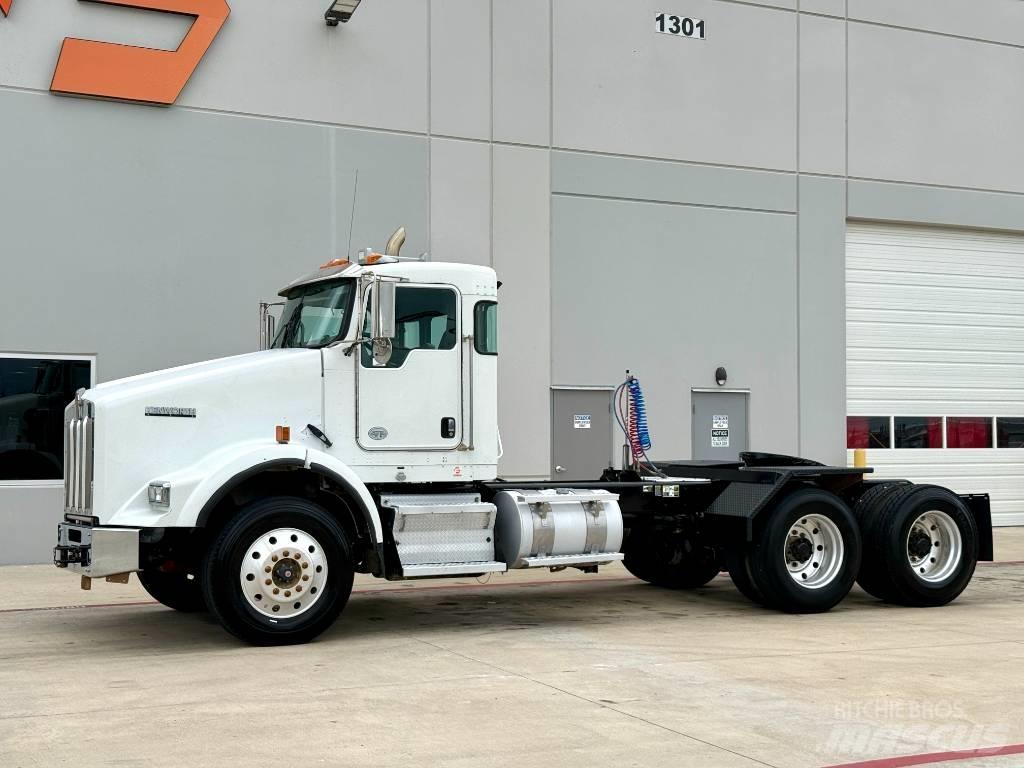 Kenworth T 800 中古トラクターヘッド | トレーラーヘッド
