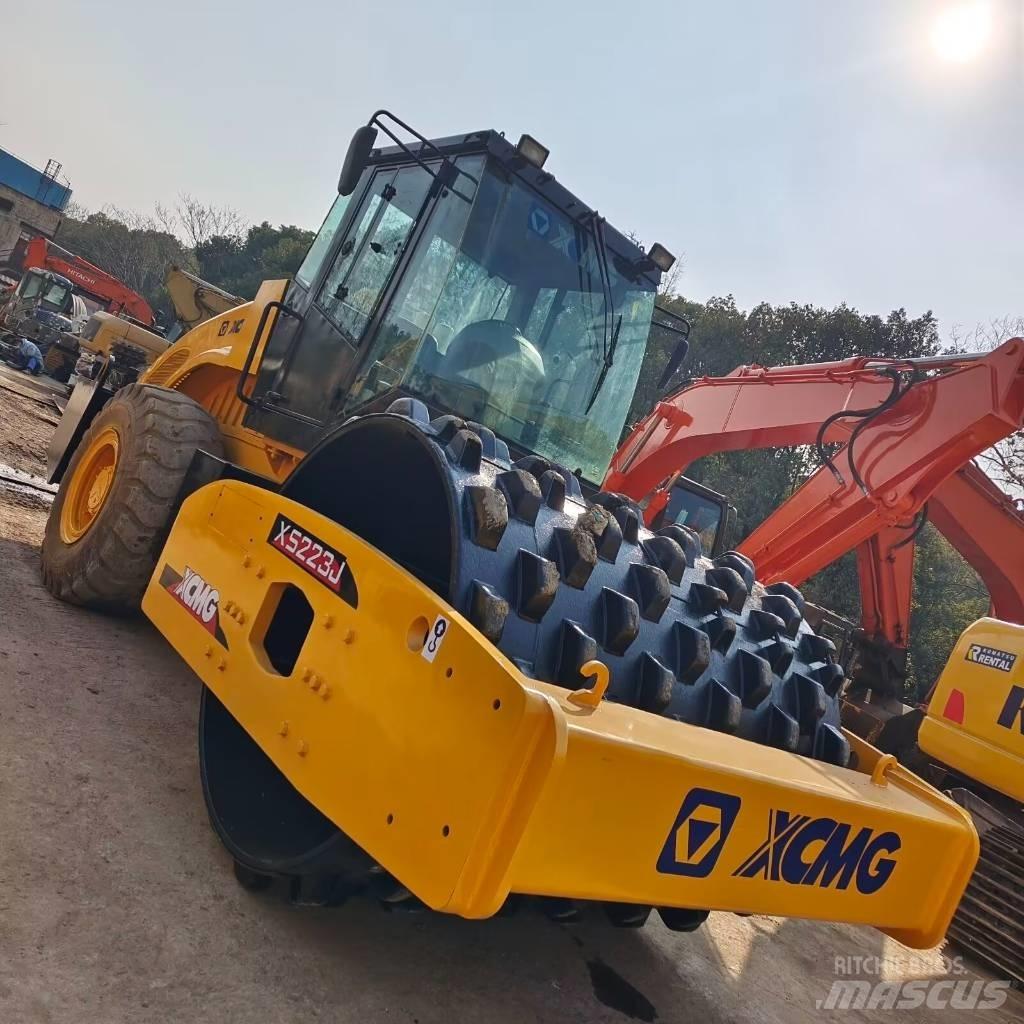 XCMG XS 223 J 振動ローラ