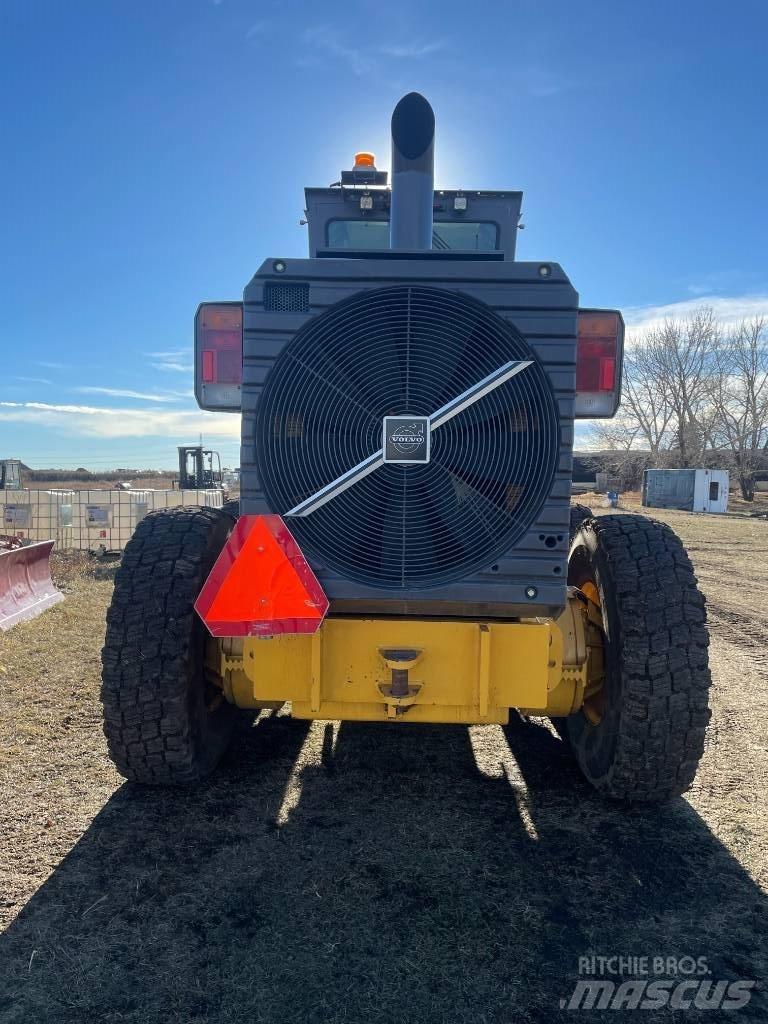 Volvo G 720 B モーターグレーダー