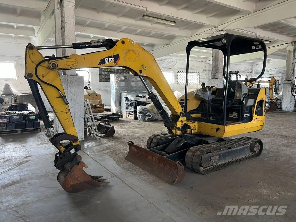 CAT 302.5 C 大型油圧ショベル12t以上（パワーショベル・ユンボ）