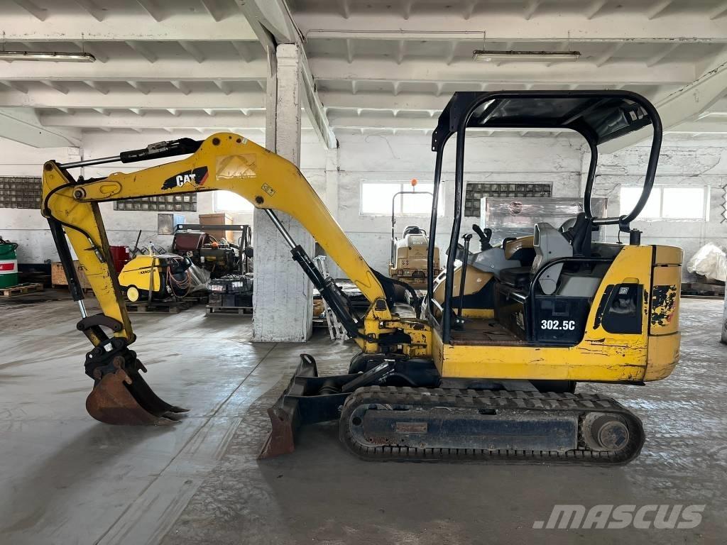 CAT 302.5 C 大型油圧ショベル12t以上（パワーショベル・ユンボ）
