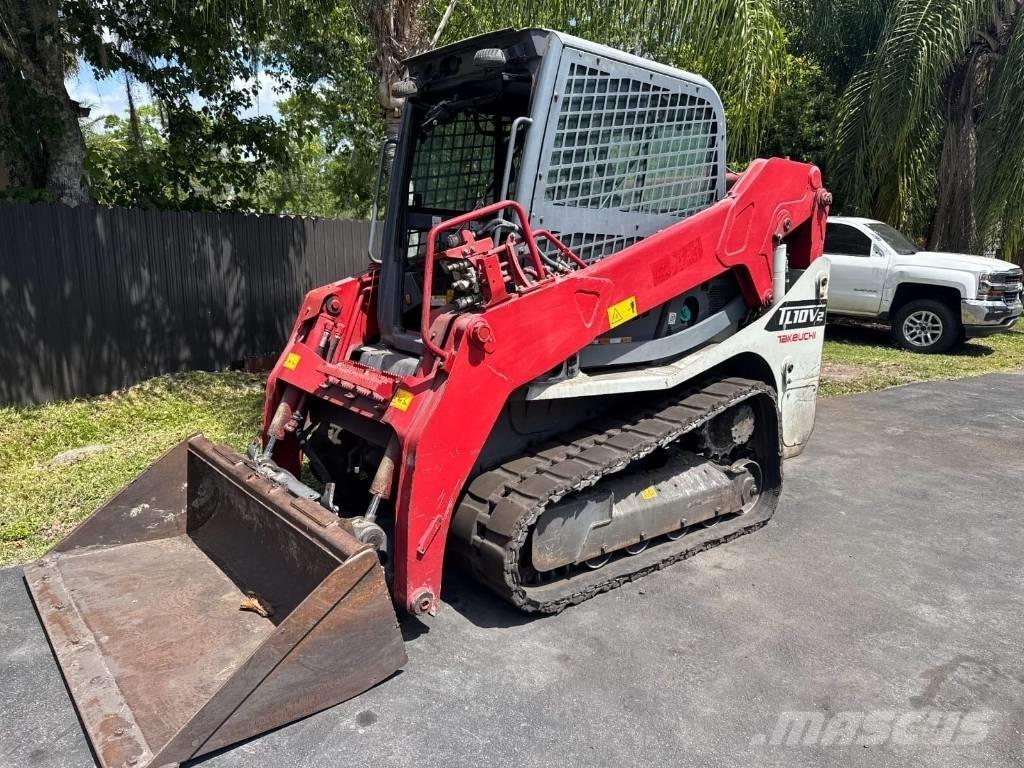 Takeuchi TL10 スキッドステアローダー