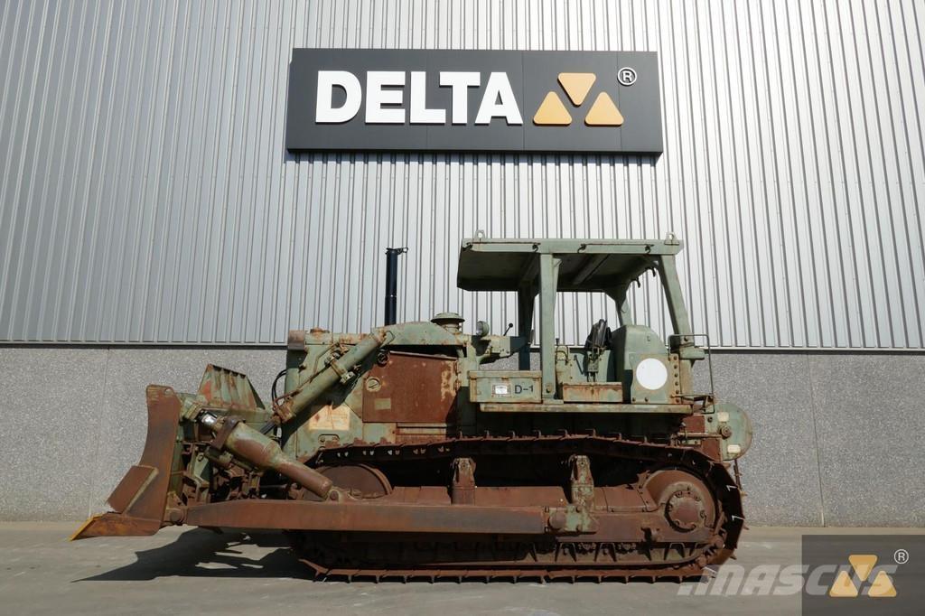 CAT D7F Ex-army ブルドーザー