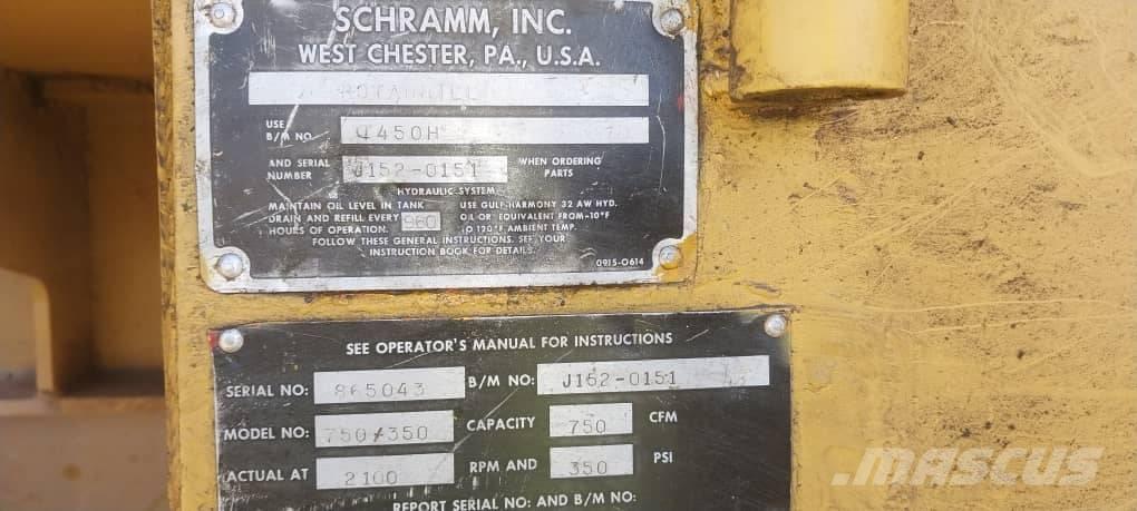  Schramm T450 RC サーフェイスドリルリグ